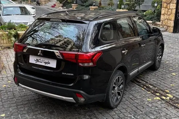 میتسوبیشی، اوتلندر