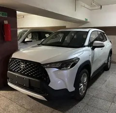 تویوتا، کرولا کراس هیبرید