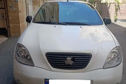 تیبا، هاچ بک