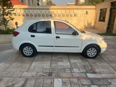 تیبا، هاچ بک
