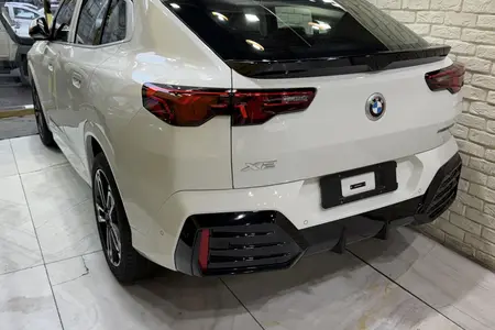 ب ام و X2