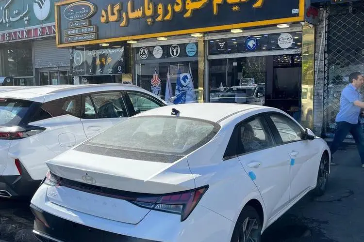 هیوندای،  النترا