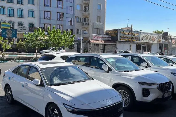 هیوندای،  النترا