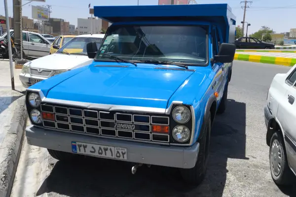 زامیاد، وانت نیسان