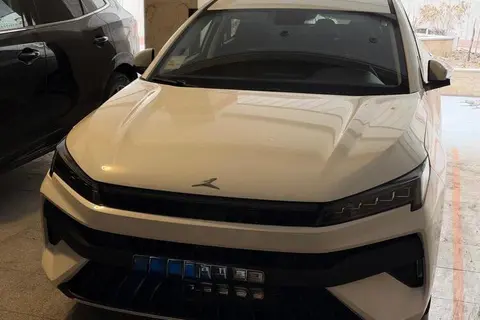 کی ام سی، J7