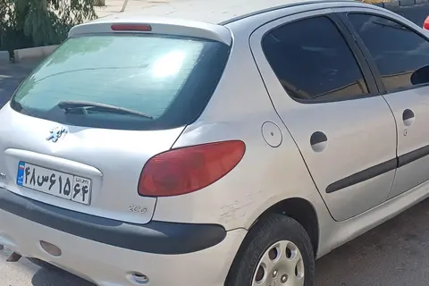 پژو، 206