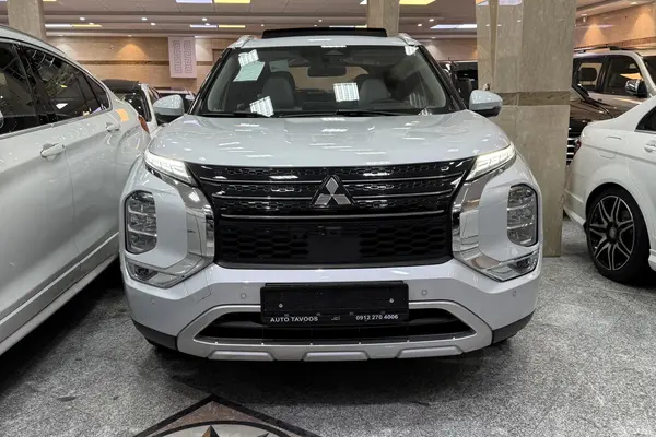 میتسوبیشی، اوتلندر