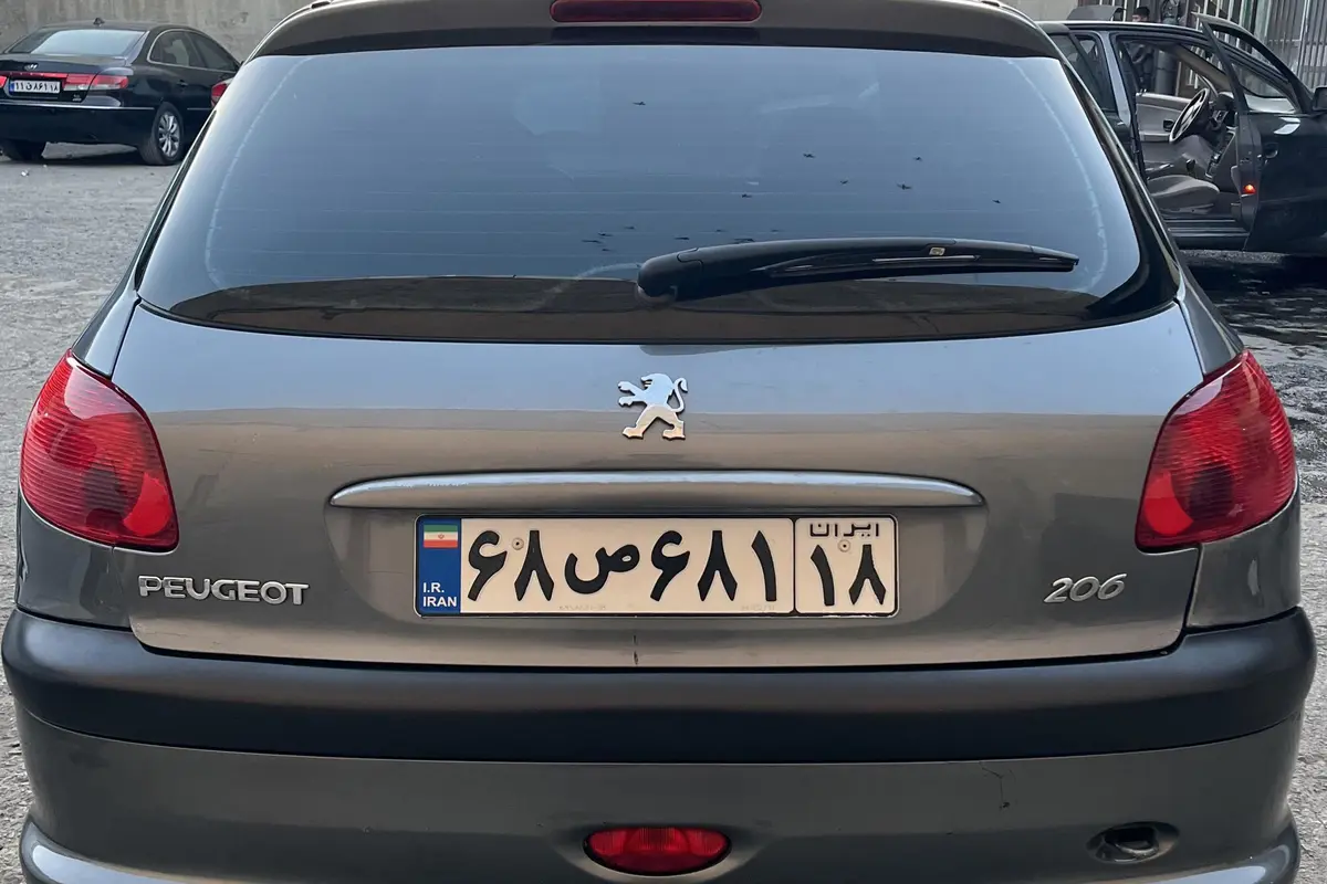 پژو،  206