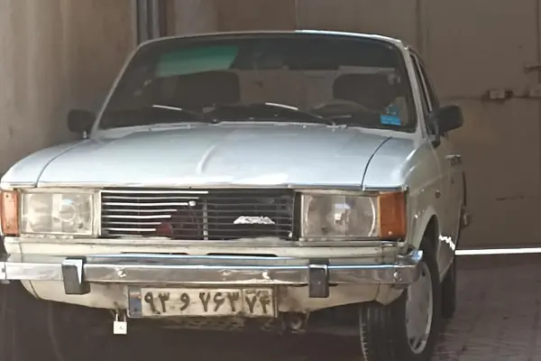 پیکان، سدان