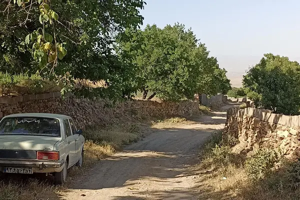 پیکان، سدان