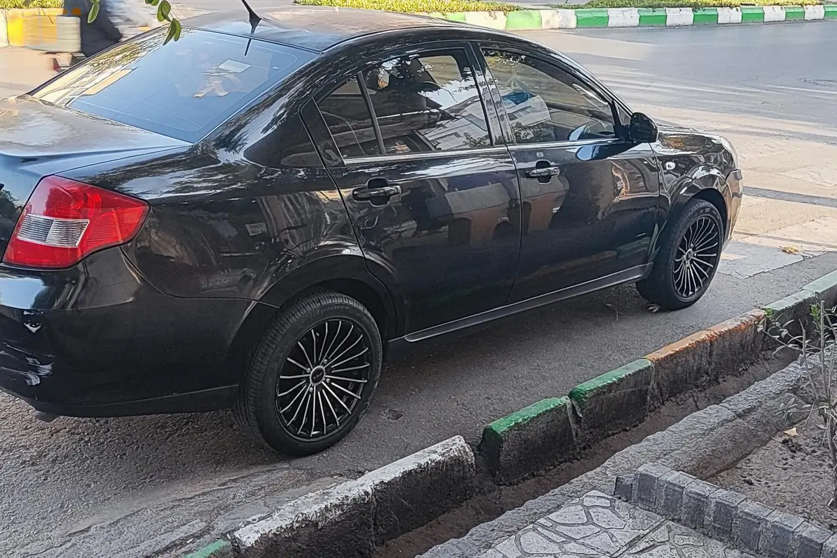 ام وی ام،  550