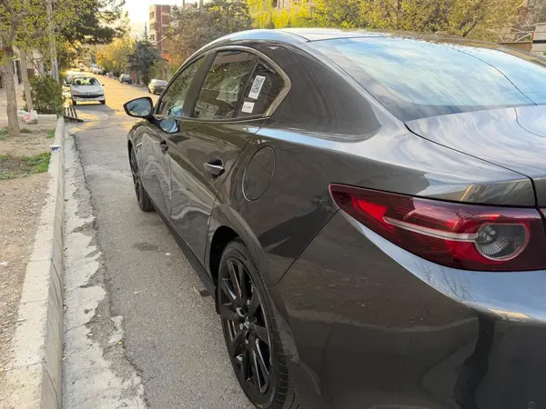 مزدا، 3 وارداتی