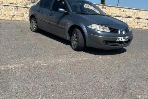 رنو، مگان (مونتاژ)