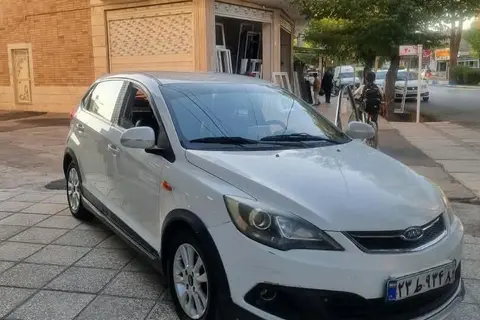 ام وی ام، 315هاچ بک