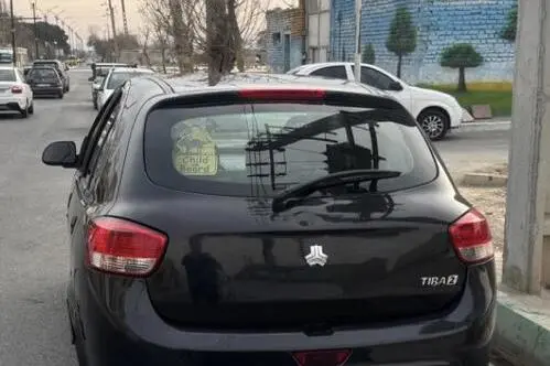 تیبا، هاچ بک