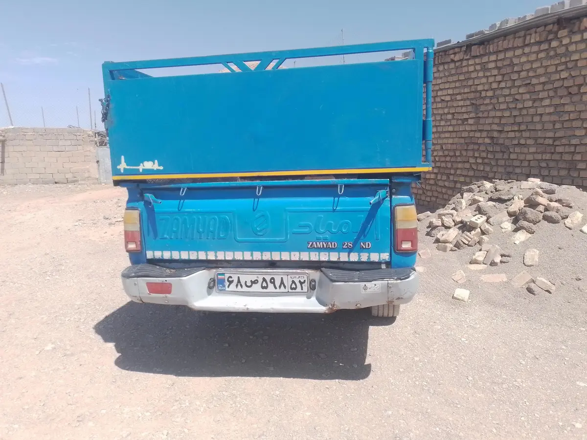 نیسان،  رونیز