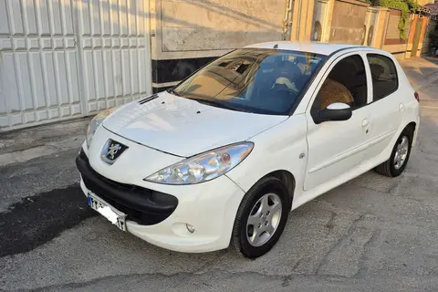پژو، 207