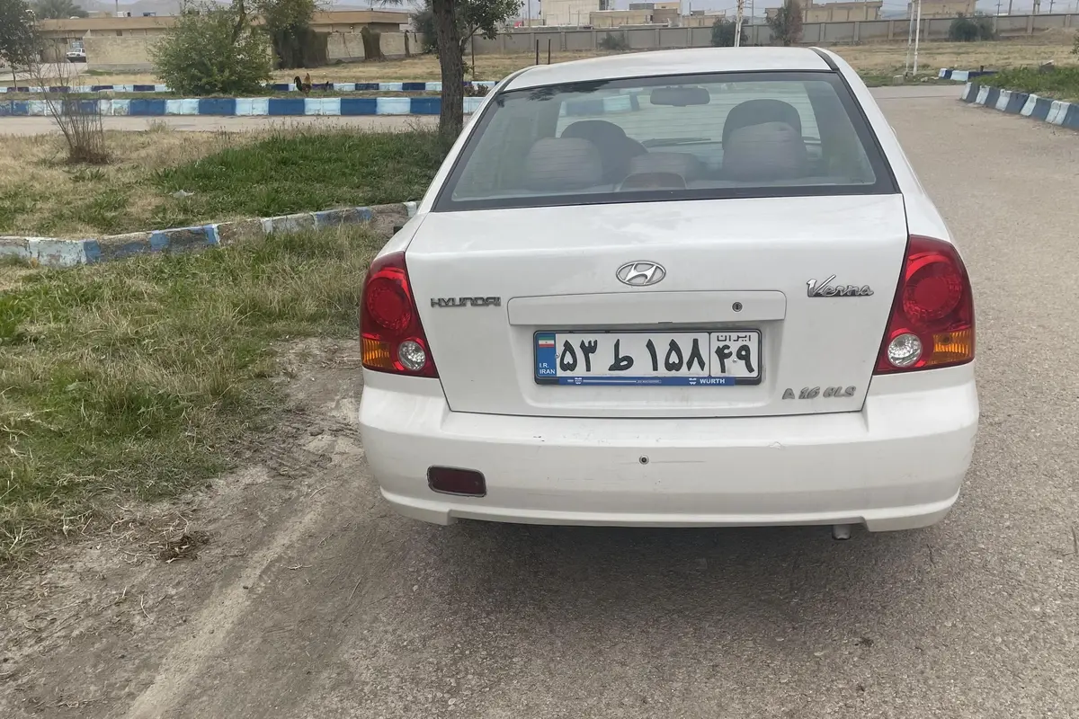 هیوندای،  ورنا