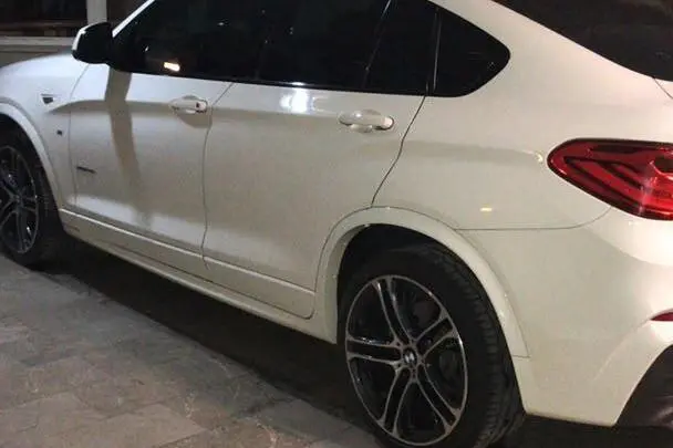 ب ام و،  X4