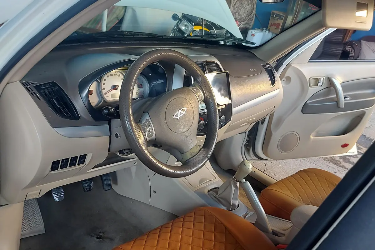 ام وی ام،  X33
