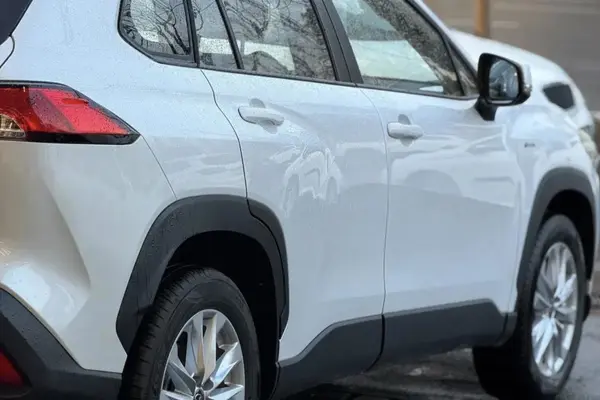 تویوتا، کرولا کراس هیبرید