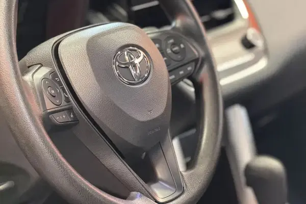 تویوتا، کرولا کراس هیبرید