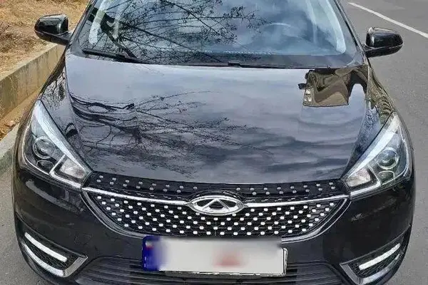 چری، آریزو 5T