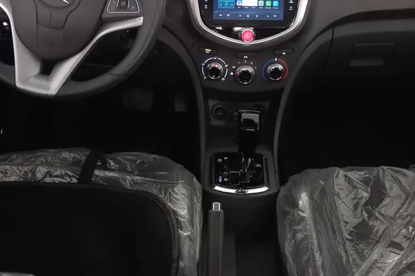 کی ام سی، ایگل