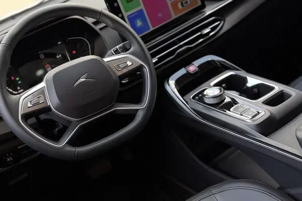 کی ام سی  X5