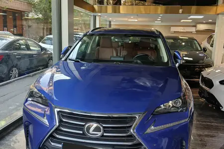 لکسوس NX