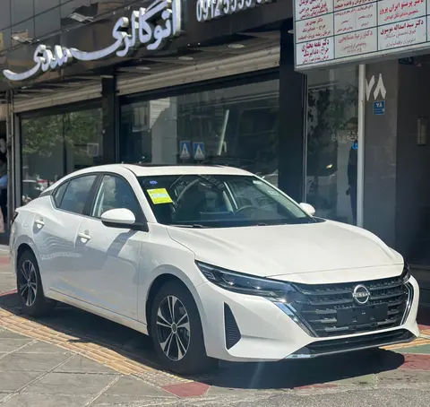 نیسان، سیلفی