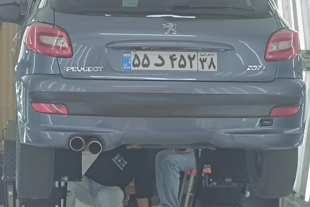 پژو،  207