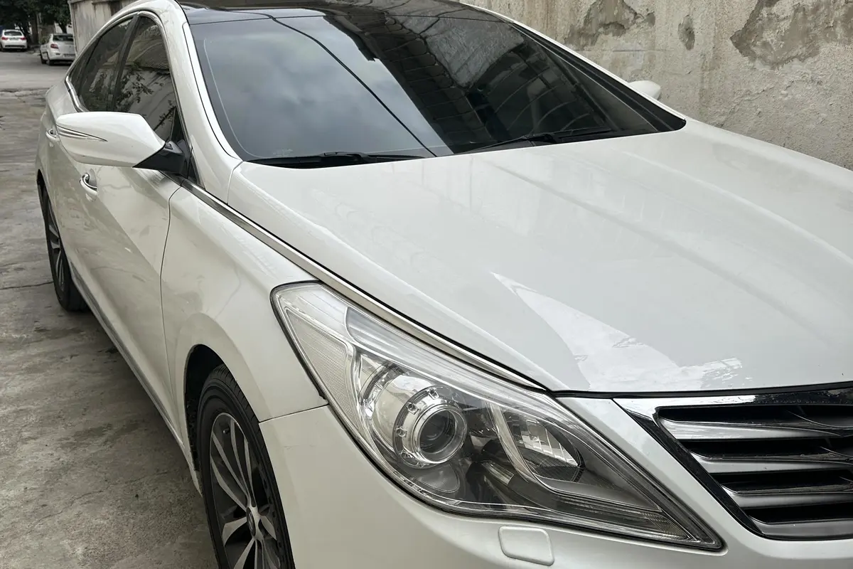 هیوندای،  آزرا (گرنجور)