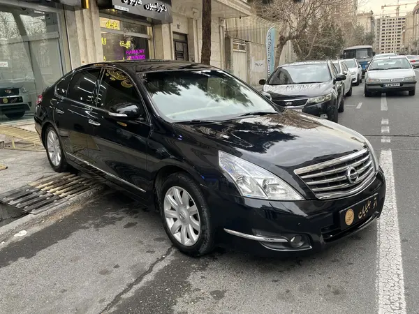 نیسان، تی ینا