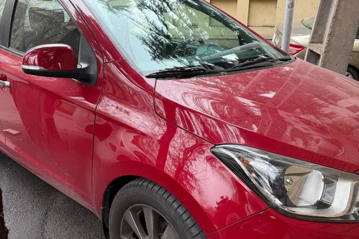 هیوندای  i20