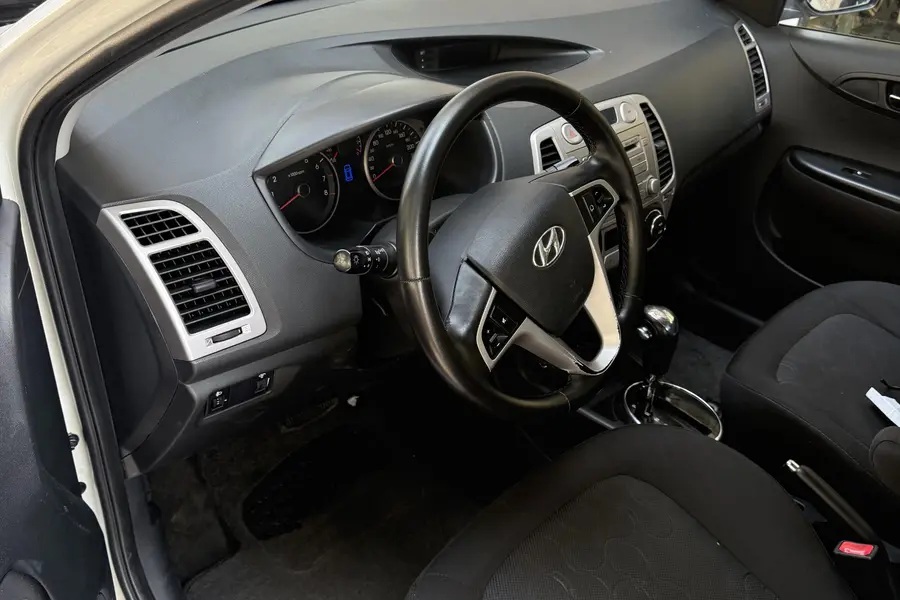 هیوندای، i20