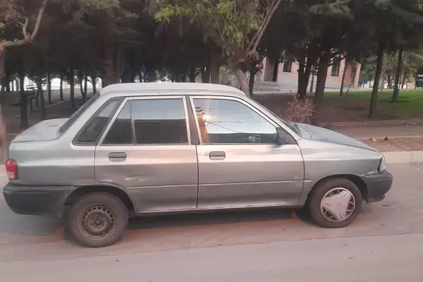 پراید، صندوق دار