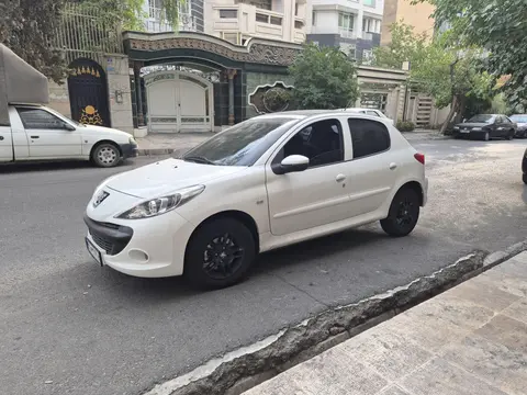 پژو، 207