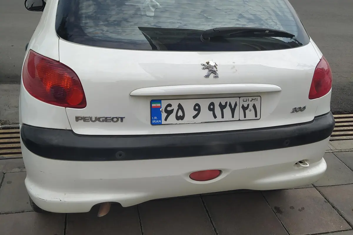 پژو،  206