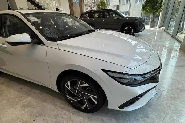 هیوندای، النترا