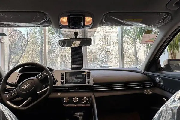 هیوندای، النترا