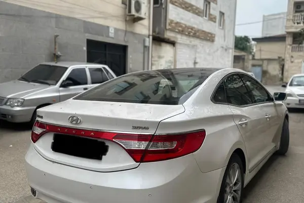 هیوندای  آزرا (گرنجور)