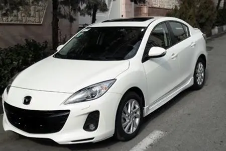 مزدا، 3 نیو صندوق دار