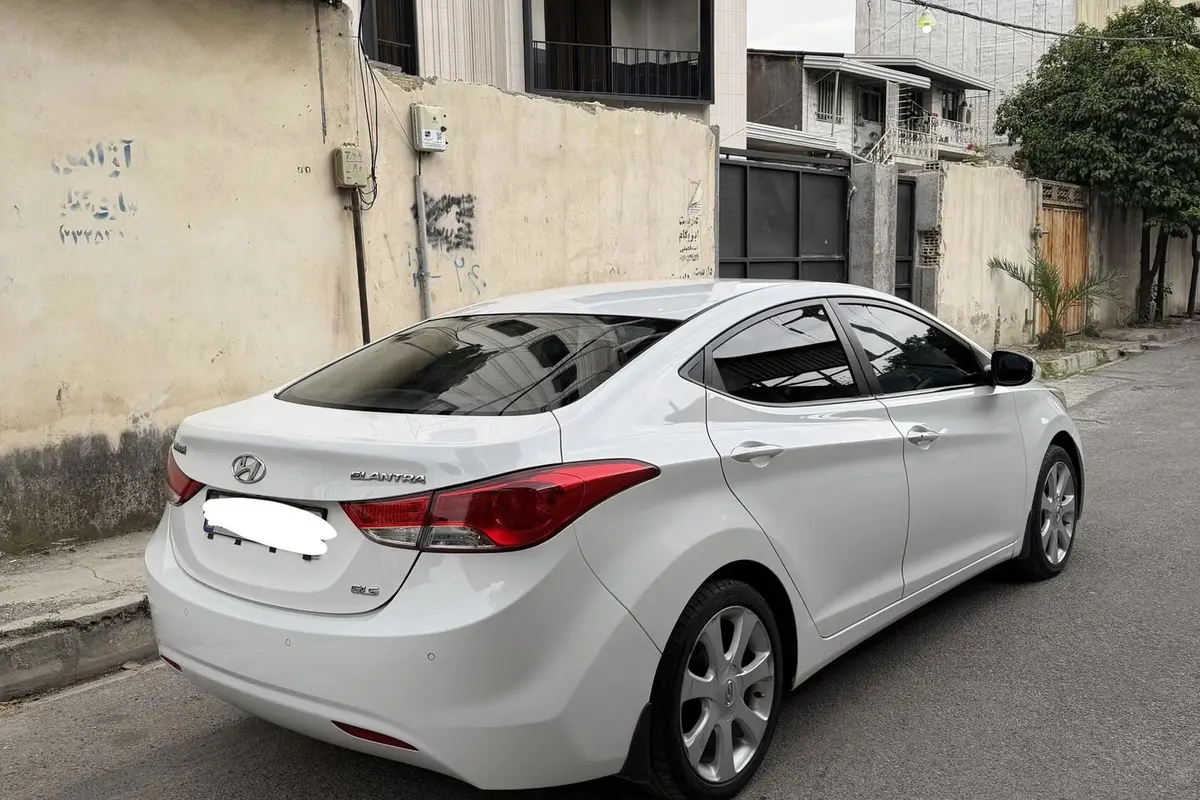 هیوندای  النترا