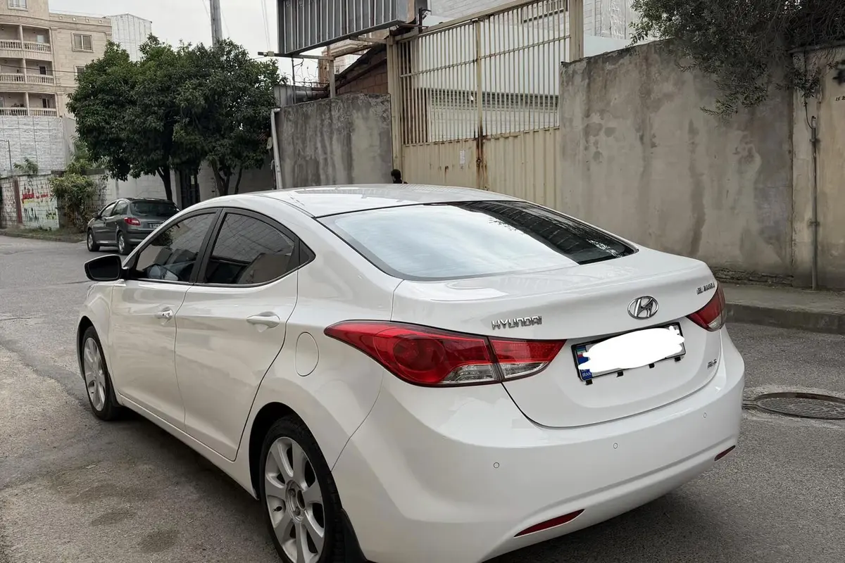 هیوندای  النترا