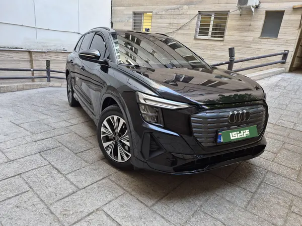 آئودی  Q5 e-tron