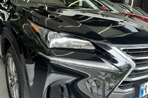 لکسوس، NX هیبرید
