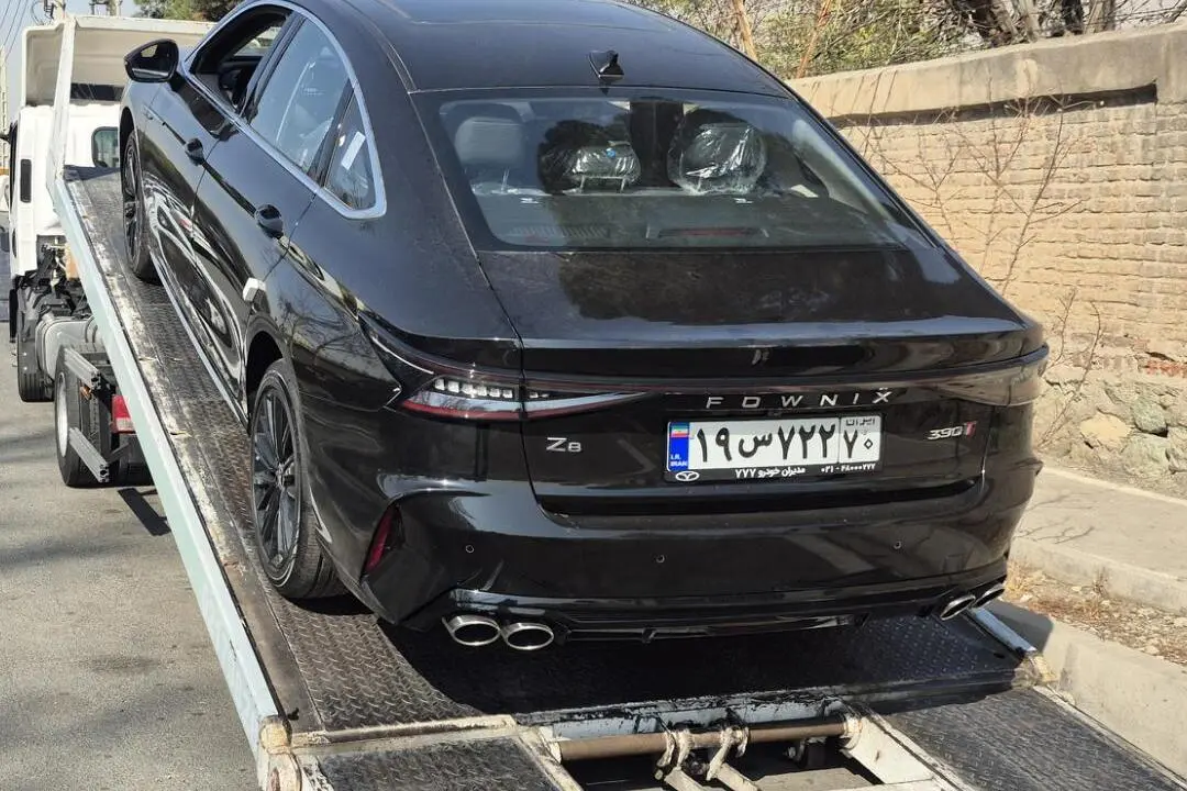 فونیکس،  آریزو 8 (Z8)