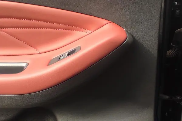 فونیکس، آریزو 6 جی تی (Z6 GT)