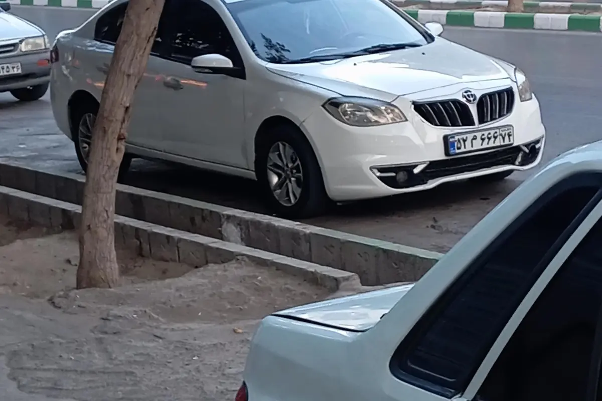 برلیانس،  H330